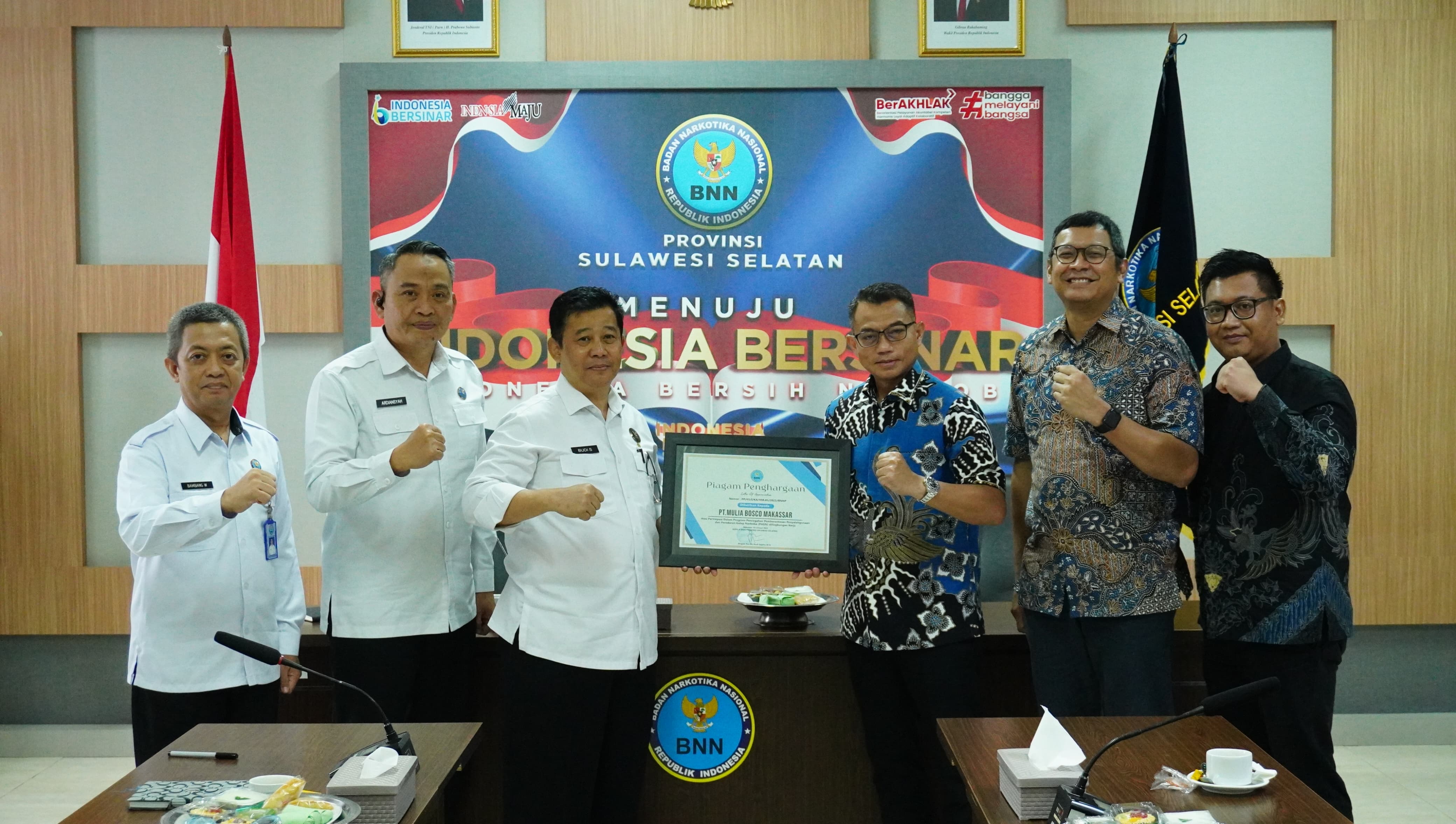 MGM Bosco Logistics Menerima Penghargaan dari BNN Sulawesi Selatan.