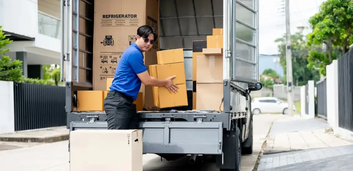 What Is a Freight Vehicle? Here’s the Definition & Its Types